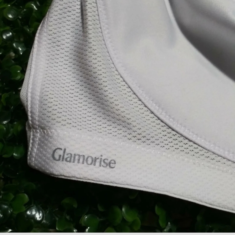 Glamorise Women's 50B Magic Lift Seamless Wireless Sport Bra 1006 White. Nwot - Picture 6 of 6